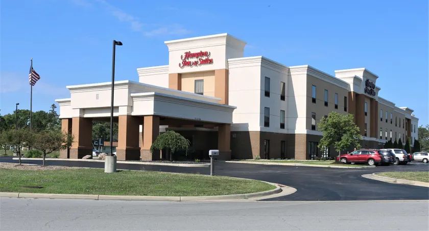 Hampton Inn & Suites Fremont - Image 1