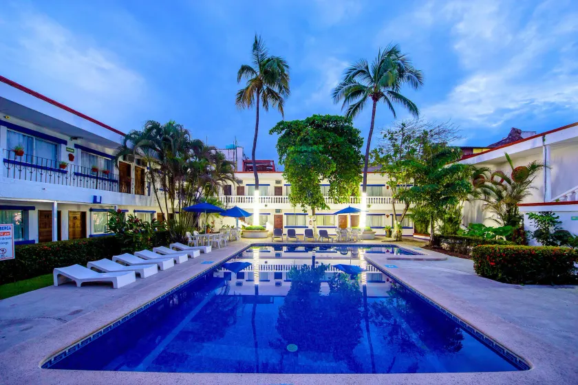 Hotel Hacienda Vallarta - Playa Las Glorias - Image 1