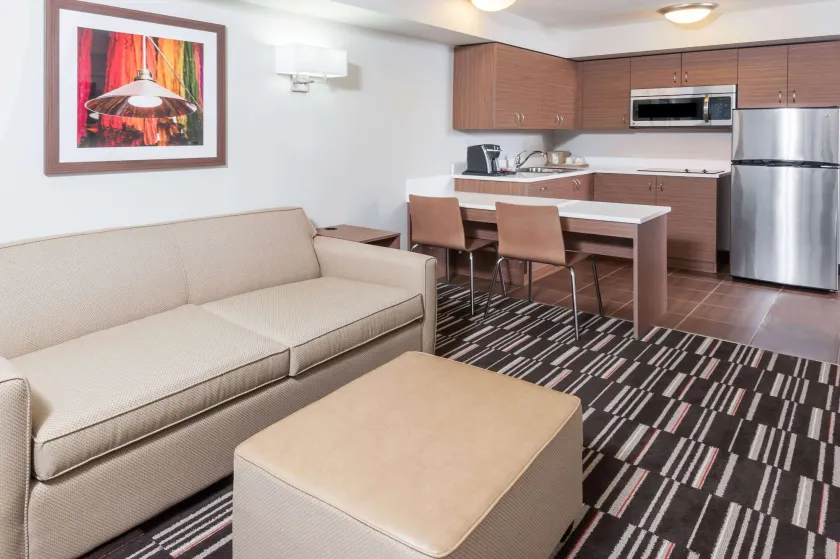 Microtel Inn & Suites by Wyndham Fort Saint John - Image 1