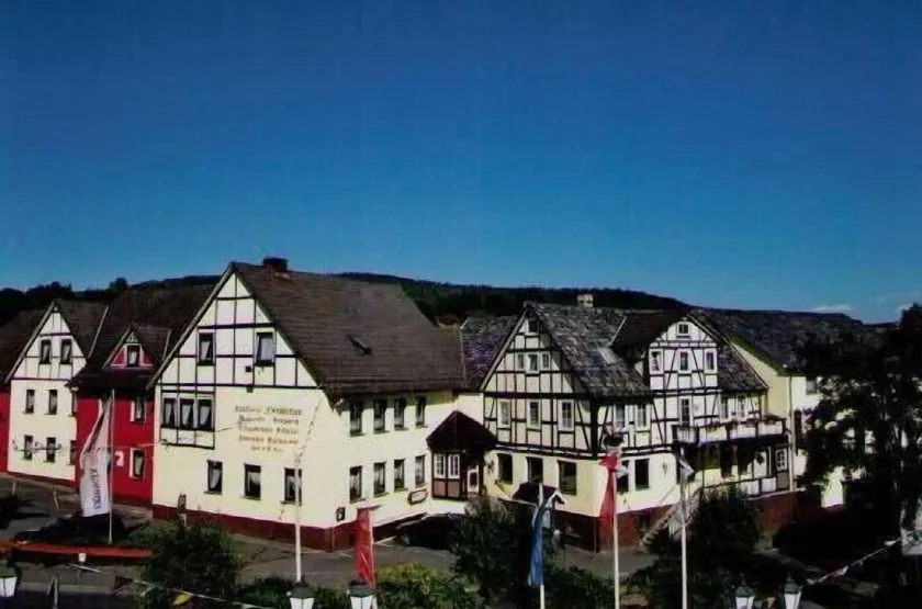 Landhotel Combecher - Image 1