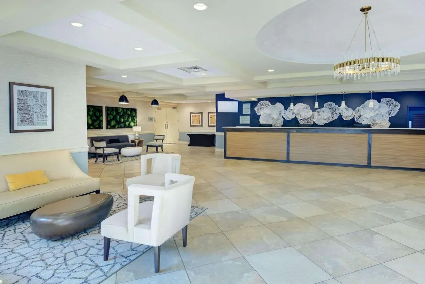 Radisson Hotel Freehold - Image 1
