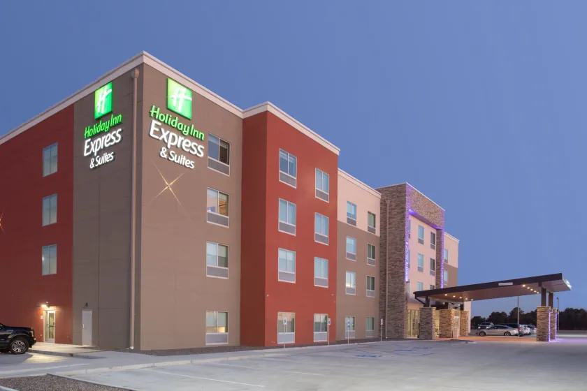 Holiday Inn Express & Suites - Goodland I-70 by IHG - Image 1