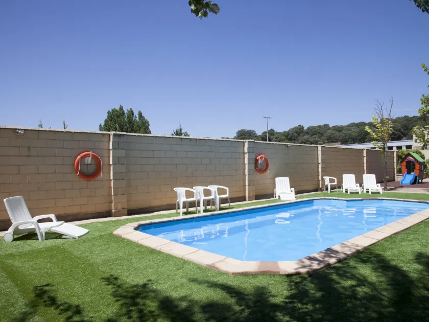 Hotel Restaurante Cadosa - Image 1