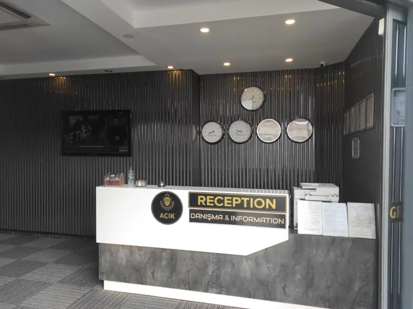 Grand royal hotel - Image 1