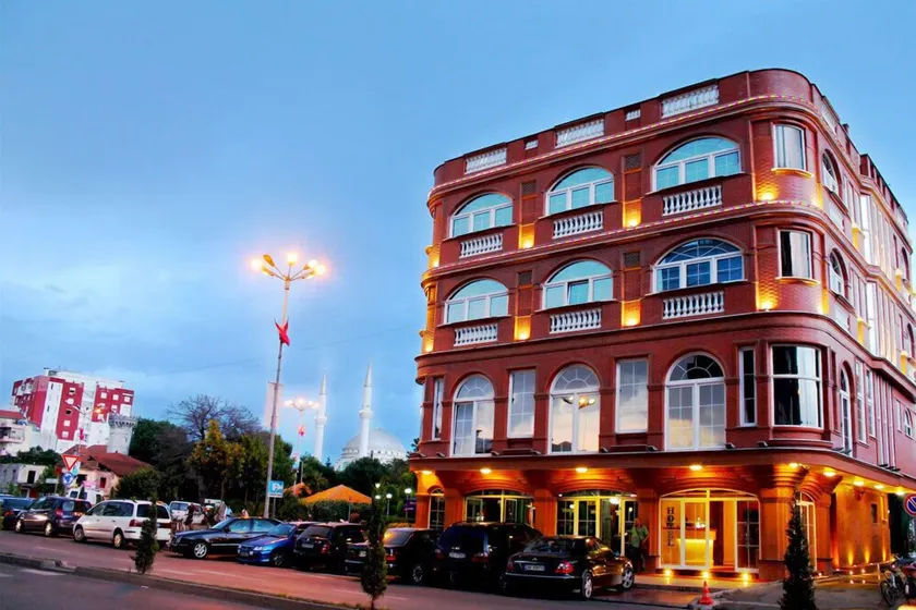 The Red Bricks Hotel - Image 1