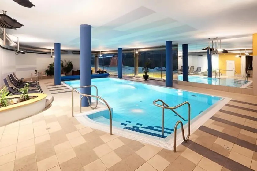 Hotel Ostrov - Image 1