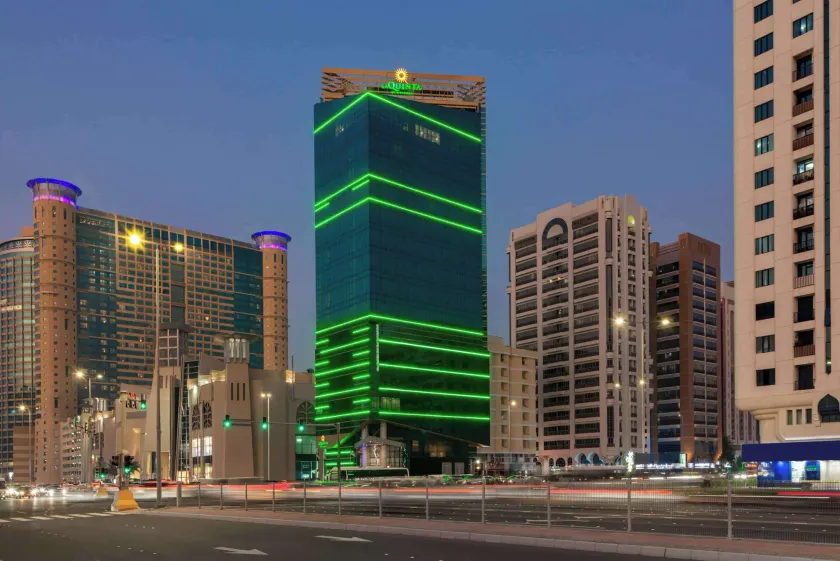 La Quinta by Wyndham Abu Dhabi Al Wahda - Image 1