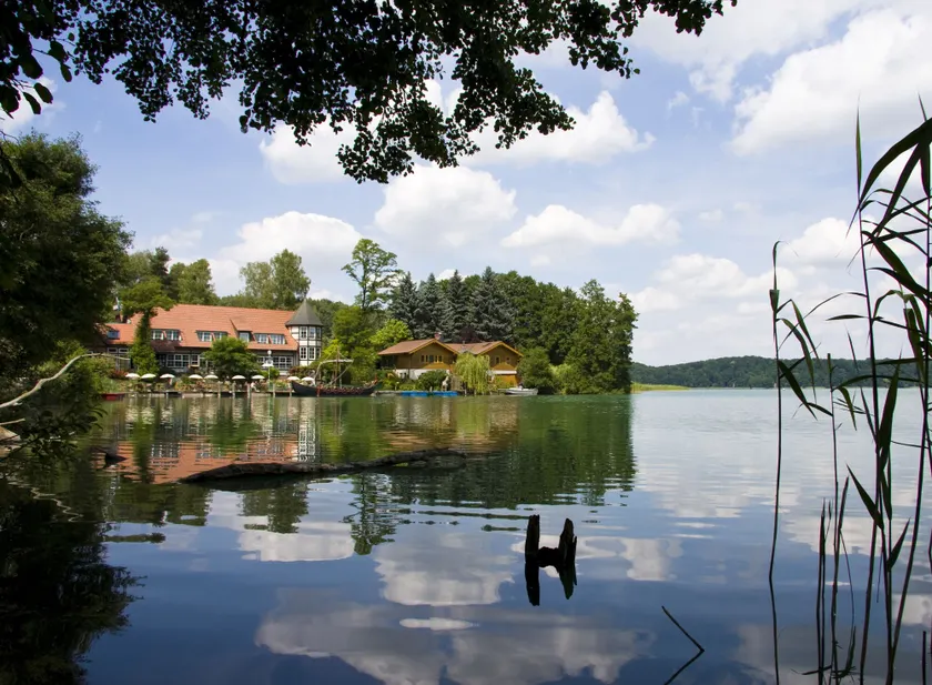 Romantischer Seegasthof & Hotel Altes Zollhaus - Image 1