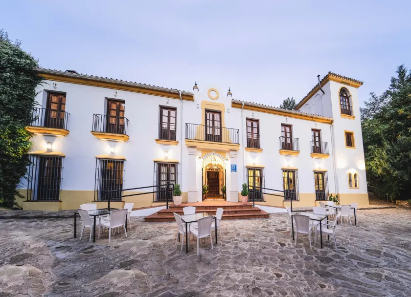 Hotel Humaina - Image 1