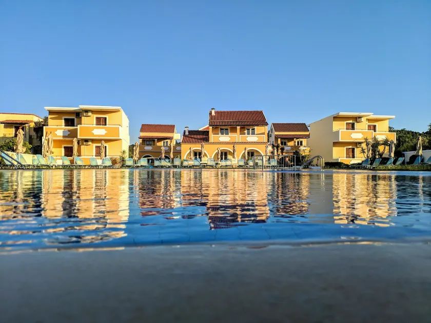 Tondoris Apartments - Image 1
