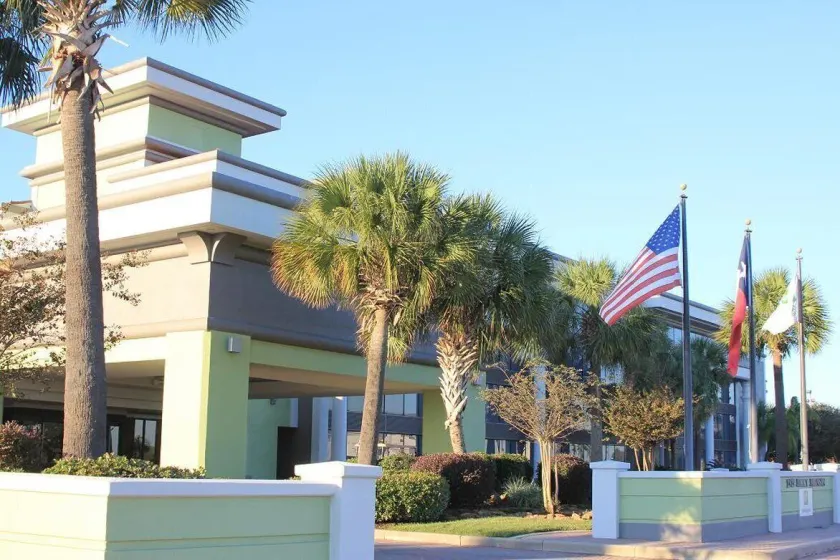 Holiday Inn Port Arthur - Park Central by IHG - Image 1