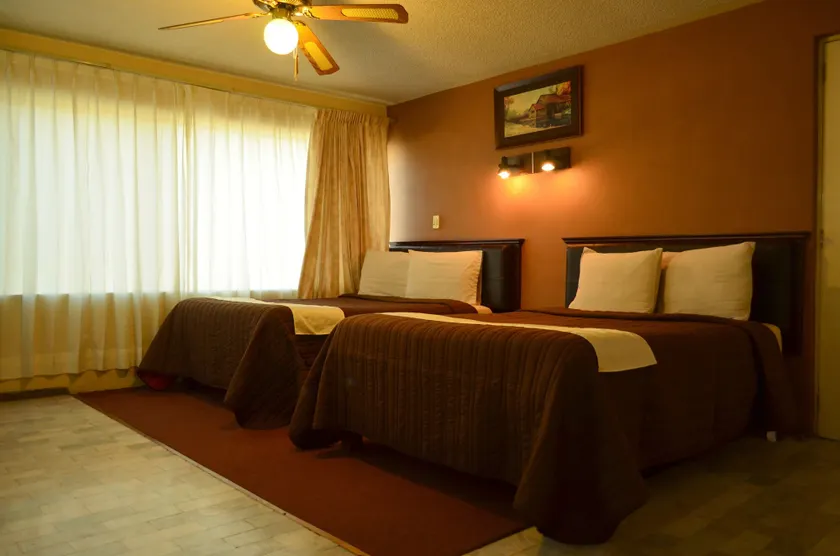 Hotel Flamingo Kristal - Image 1