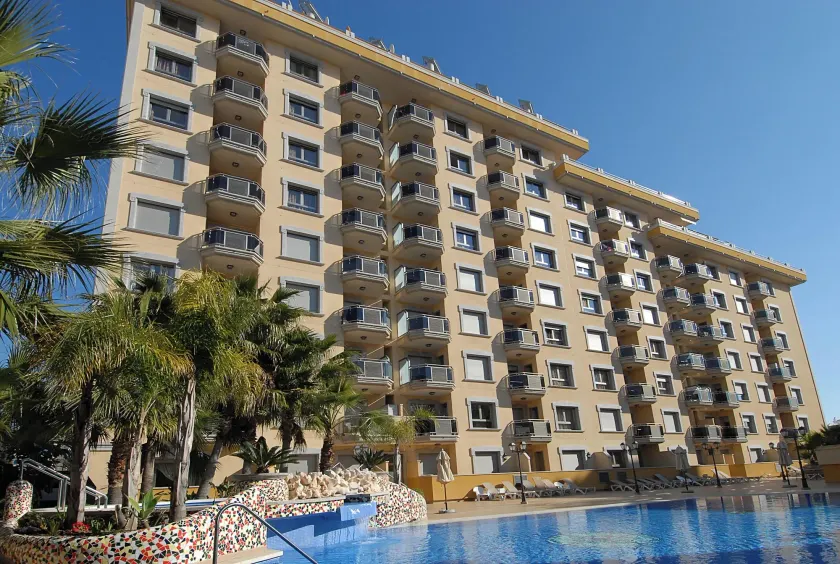 Apartamentos Mediterráneo Real - Image 1