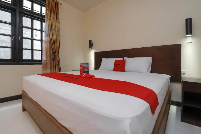 RedDoorz Plus near Halim Perdanakusuma 2 - Image 1