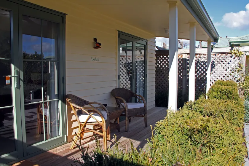 Clive Colonial Cottages - Image 1