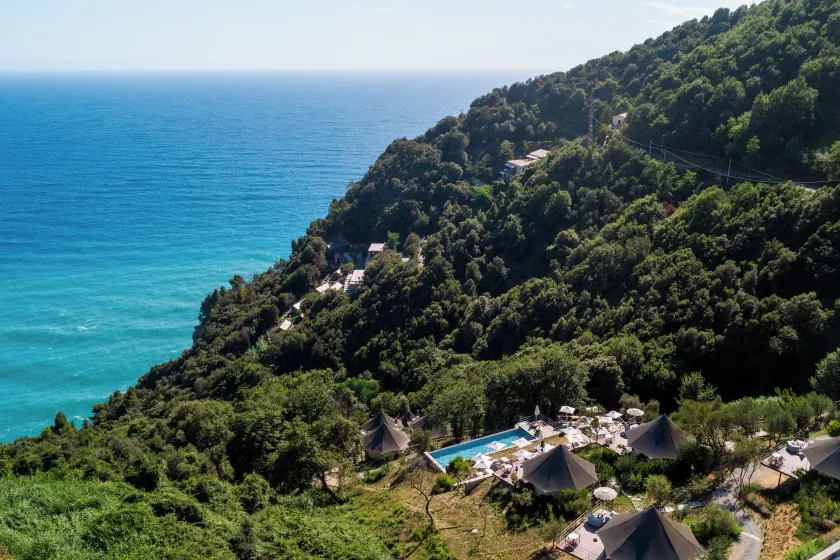 Sesta Terra Natural Resort - Image 1