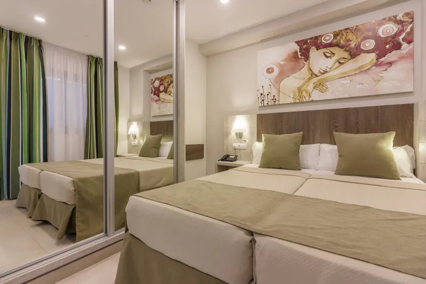 Klayman Diamond Aparthotel - Chambre