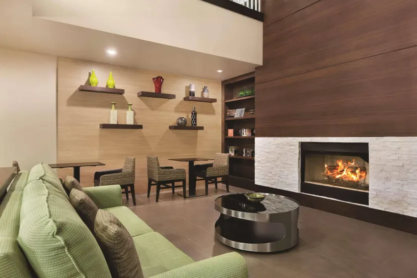 Country Inn & Suites by Radisson, Gainesville, FL - Hall