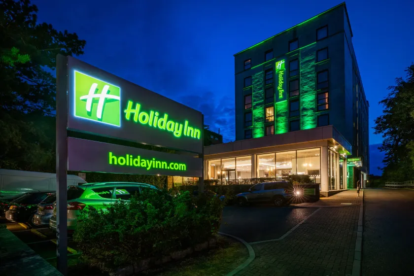 Holiday Inn Bournemouth by IHG - Image 1