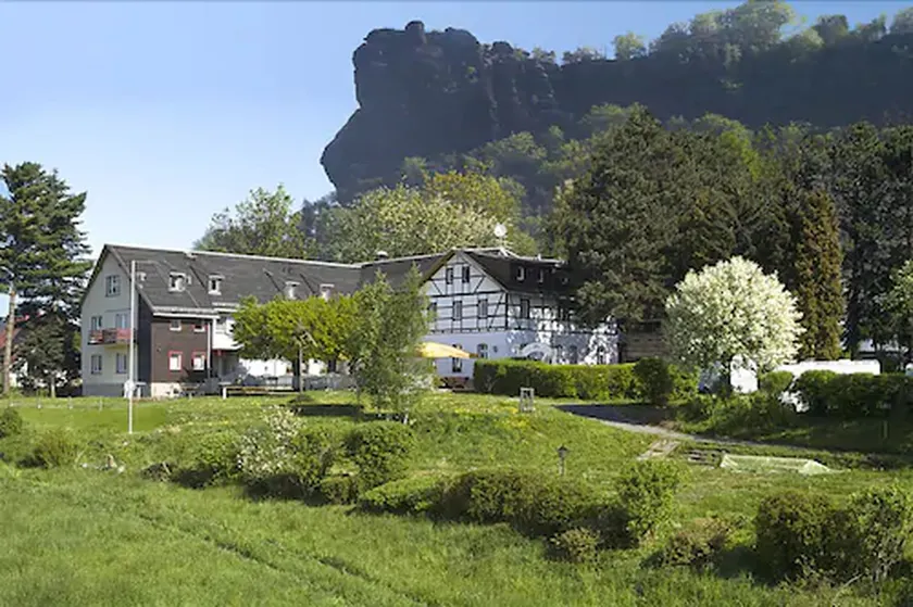 Panoramahotel Lilienstein - Image 1