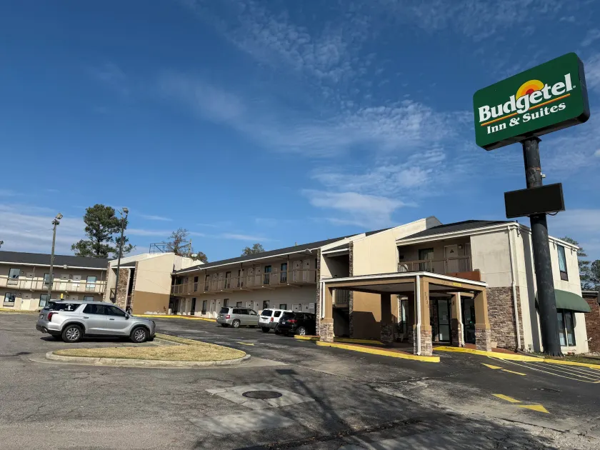Budgetel Inn and Suites- FORT GORDON - Image 1