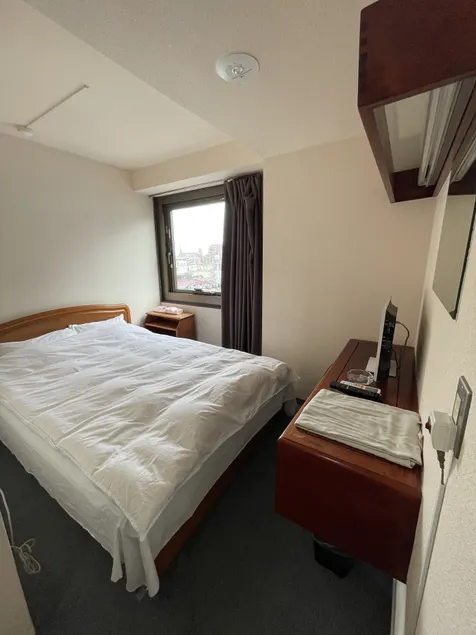 HOTEL FLOR - Image 1