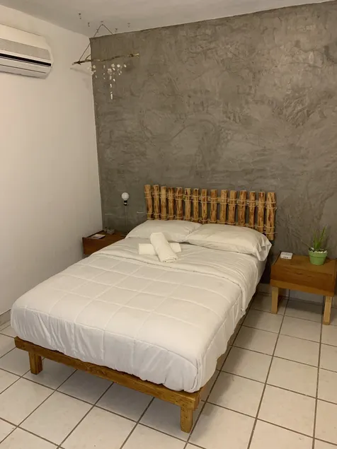Desert Heart Hostel - Image 1
