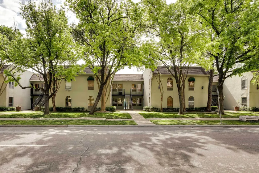 Serene Dallas Condo w/ Pool - Walkable Location! - Innenbereich