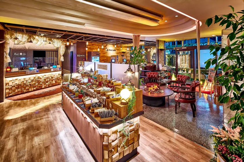 Hotel BaliAn Resort Shinjuku Glamping - Lobby sitting area