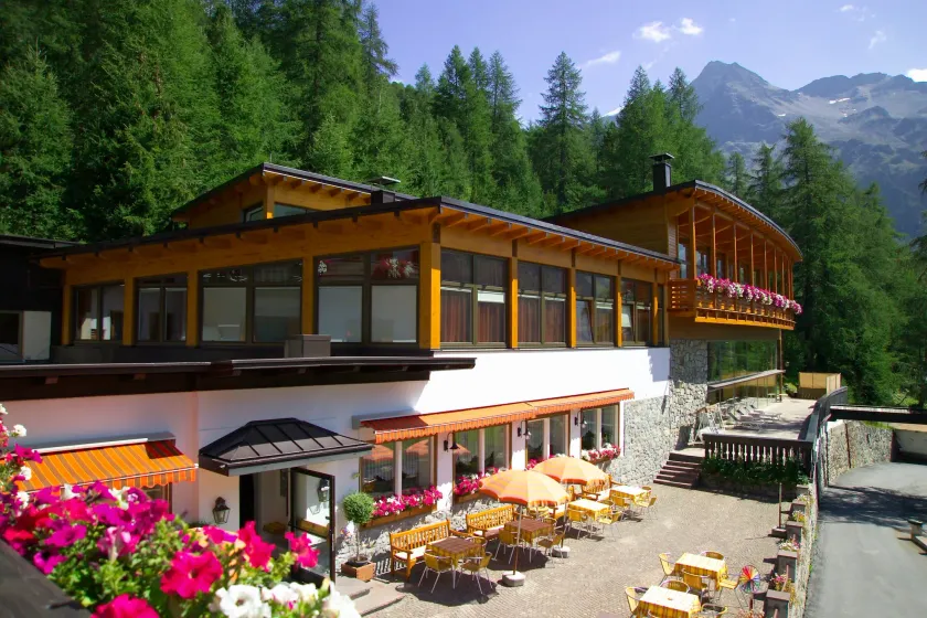 Hotel Zebru - Image 1