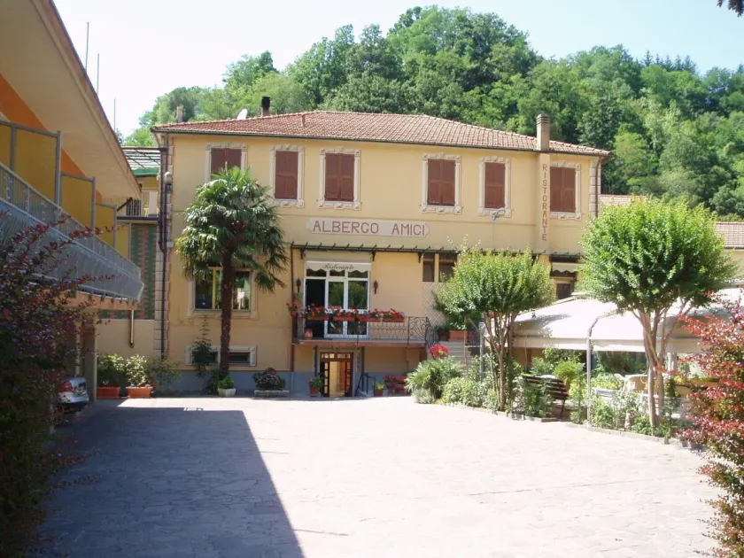 Albergo Amici - Image 1