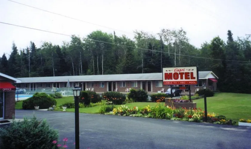 Capri Motel - Image 1