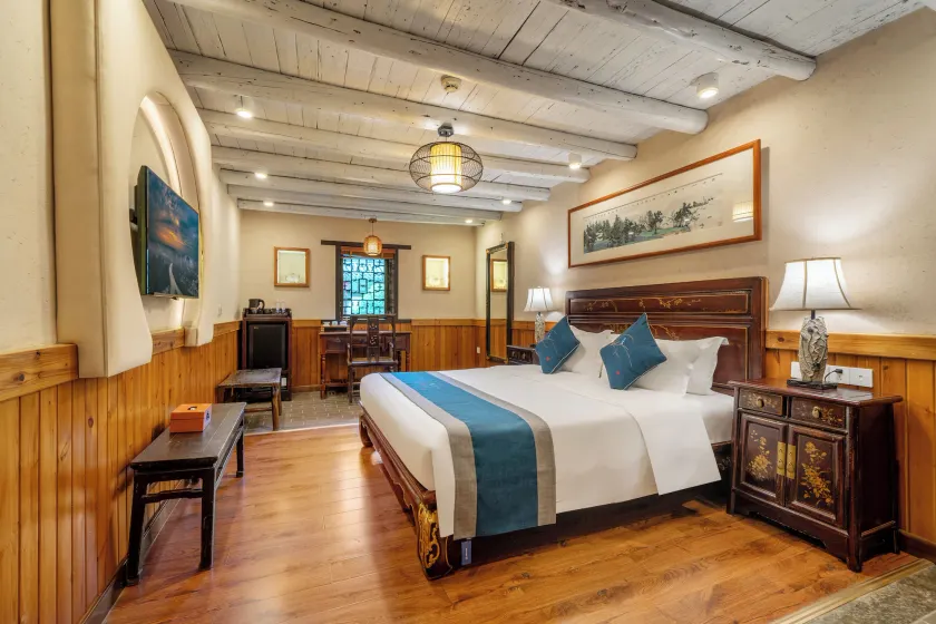 Yangshuo Ancient Garden Boutique Hotel-Free pick up from Airport or TS for 4 nights or more - Image 1