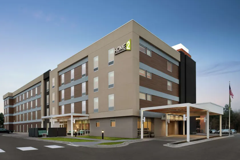 Home2 Suites by Hilton Brooklyn Park Minneapolis - Image 1