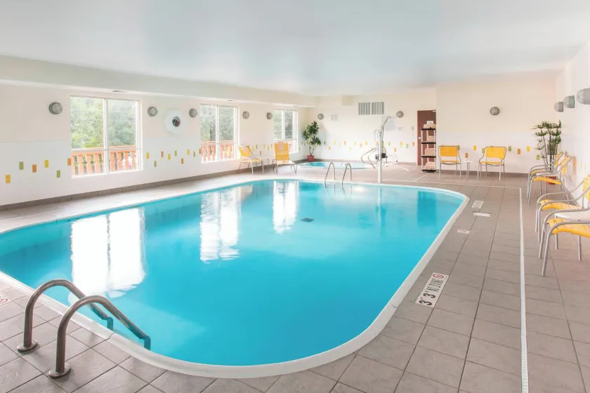 Fairfield Inn & Suites by Marriott Branson - Image 1