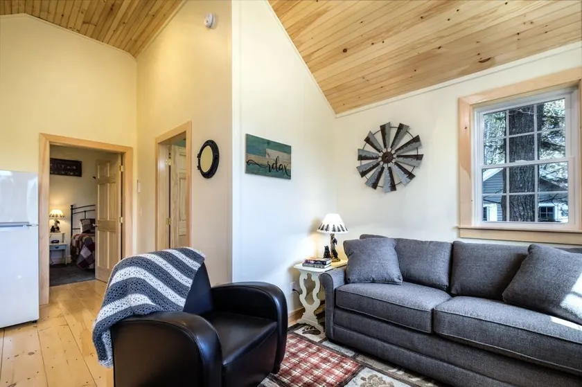 Pine Grove Cottages - Image 1