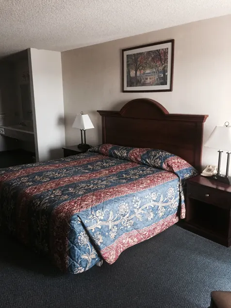 Country Inn Bolivar - Image 1