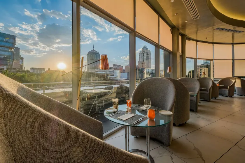 Radisson Blu Gautrain Hotel, Sandton Johannesburg - Image 1