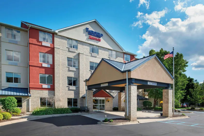 Fairfield Inn & Suites Detroit Livonia - Image 1