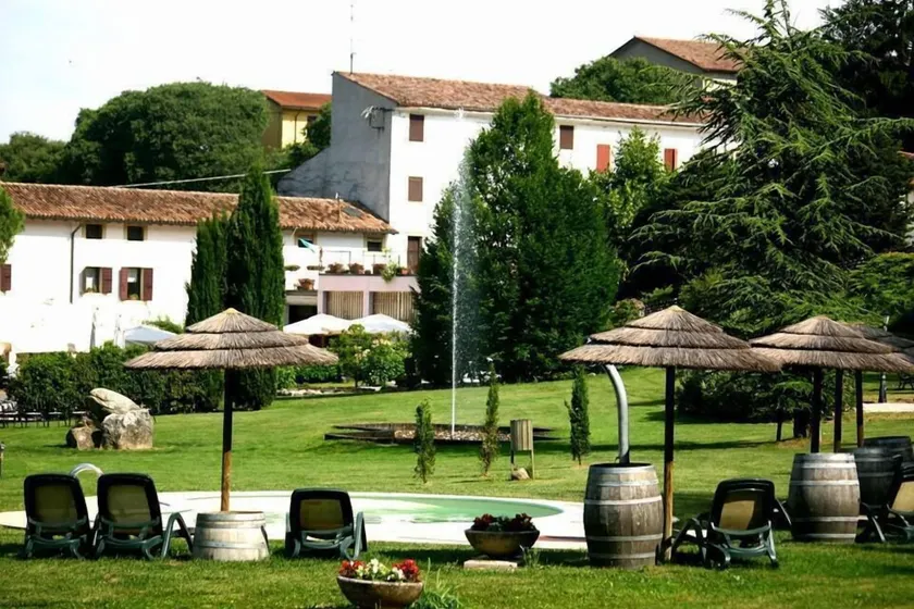 Resort La Mola - Image 1