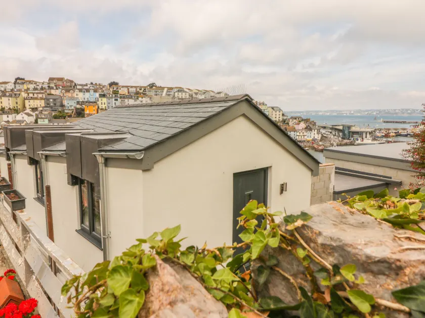 Harbour View Retreat - Image 1