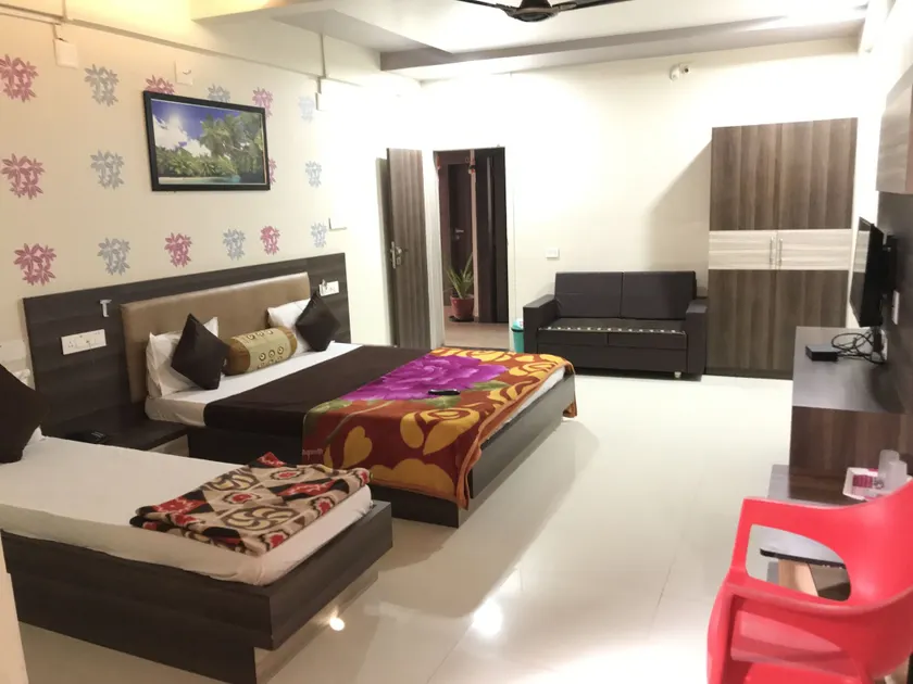 Hotel Atithi - Image 1