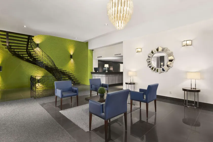 Days Inn & Conference Centre - Montreal Airport - Image 1