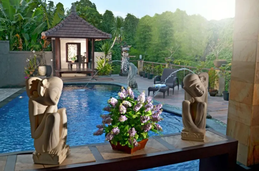 Hotel Puri Nusa Indah - Image 1