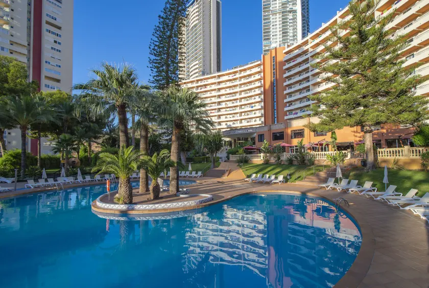 Hotel Benidorm East by Pierre & Vacances - Image 1