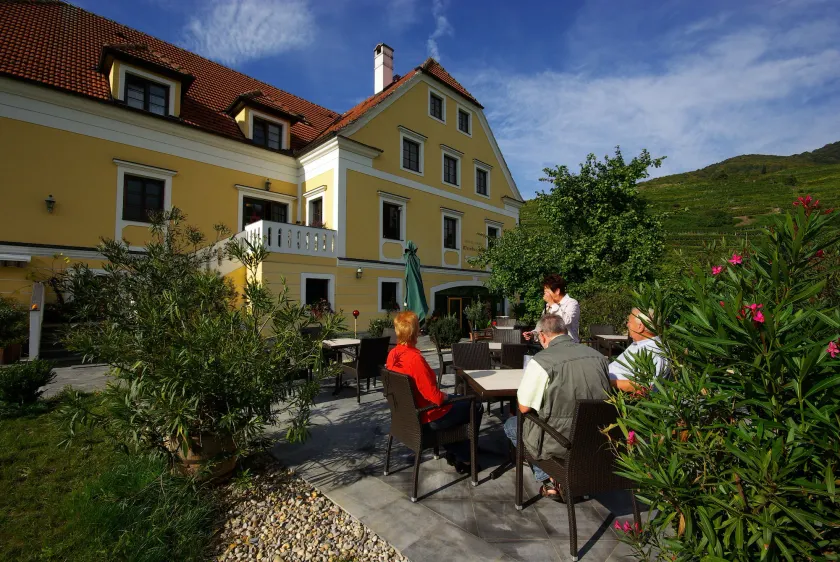 Hotel Garni Weinberghof - Image 1