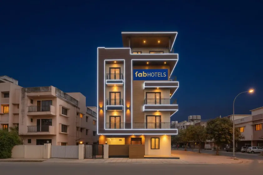 FabHotel F9 Sector 19 - Image 1