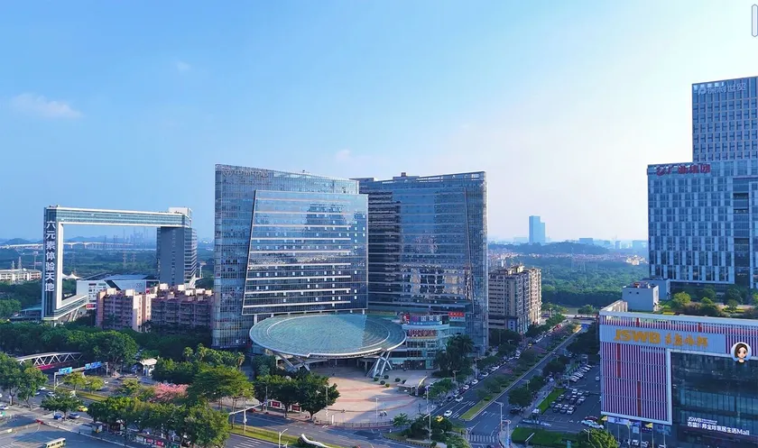 Paxin·High-Altitude City View Apartment (Canton Fair Complex Pazhou Subway Station Branch) - Image 1