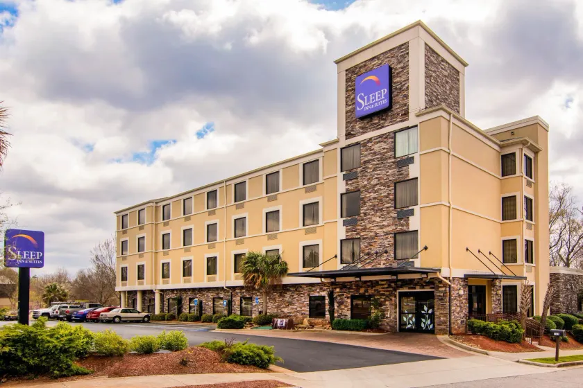 Sleep Inn & Suites Athens South - Image 1
