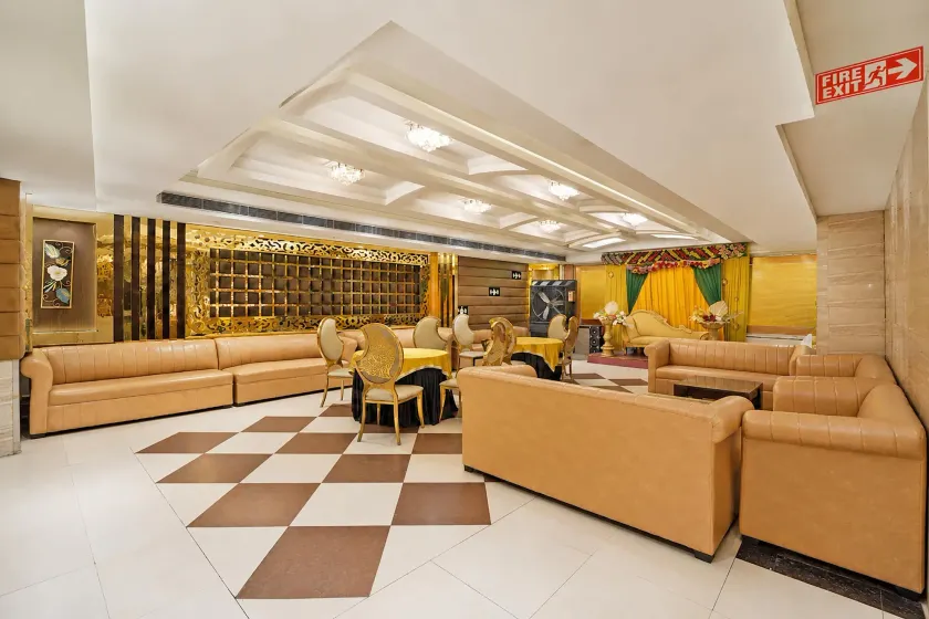 Super Collection O Sector 5 Ghaziabad - Hall